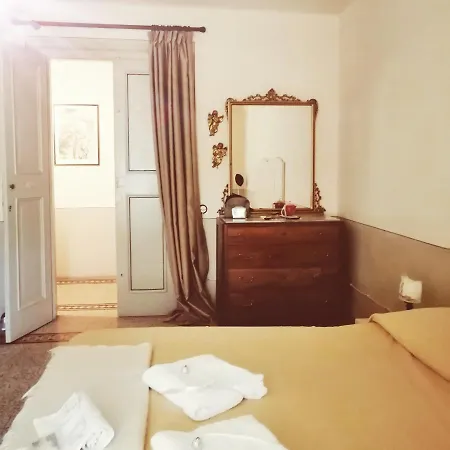 Bed & Breakfast Evelina Lucca